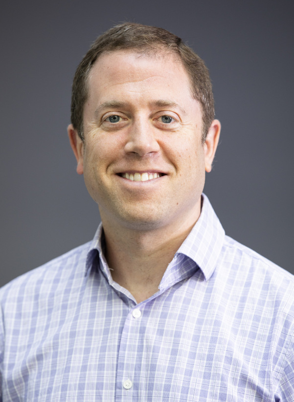 Headshot of Andrew Begel
